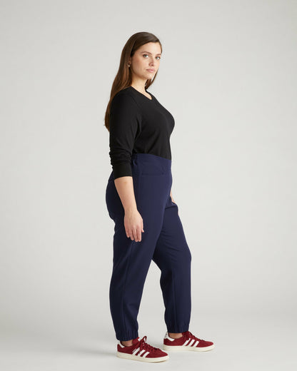 Universal Standard Go-Stretch Jogger - Midnight
