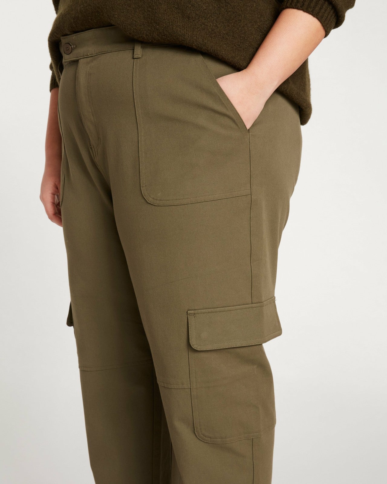 Universal Standard Karlee Stretch Cotton Twill Cargo Pants - Ivy