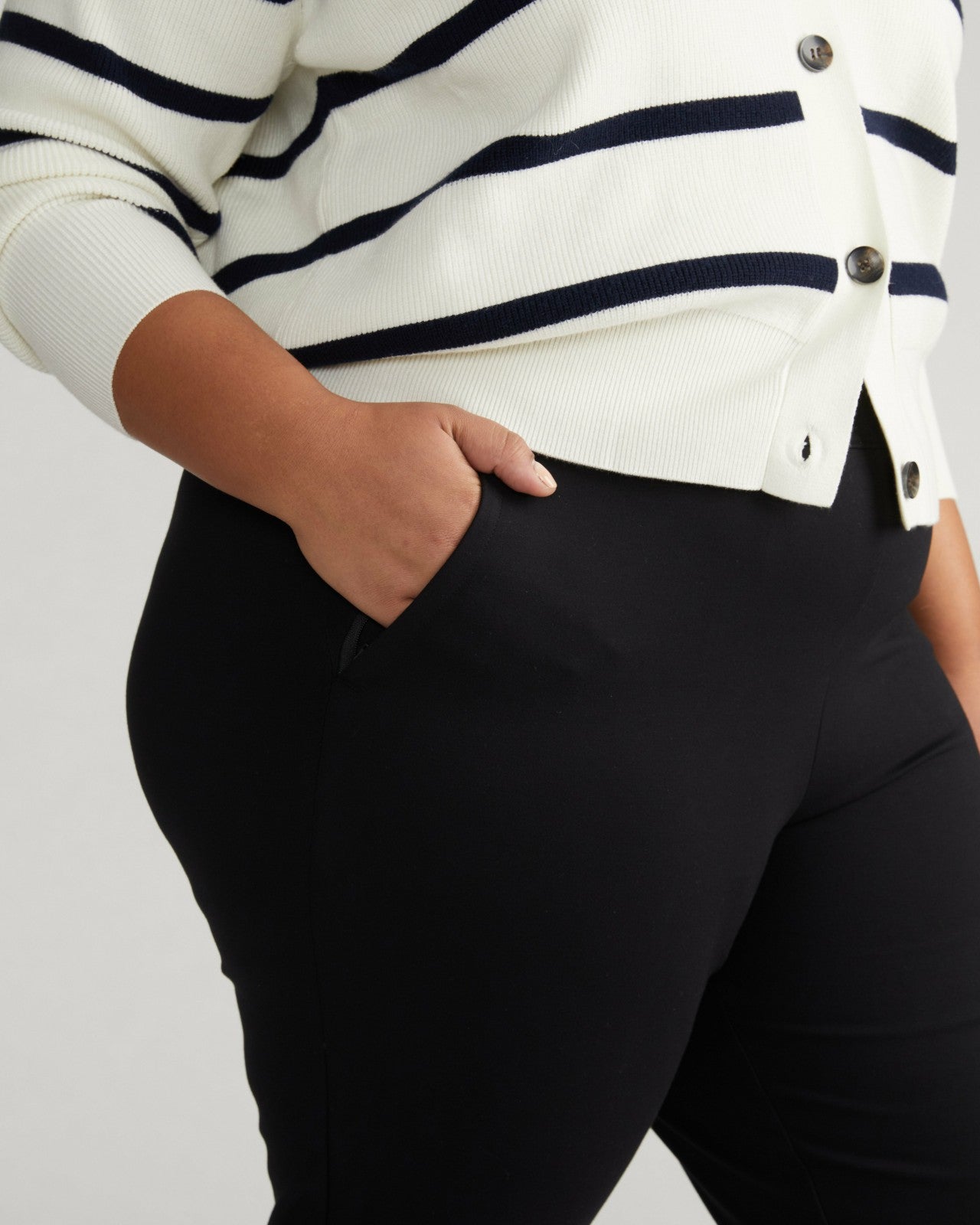 Universal Standard Prestige Ponte Flared Pants - Black