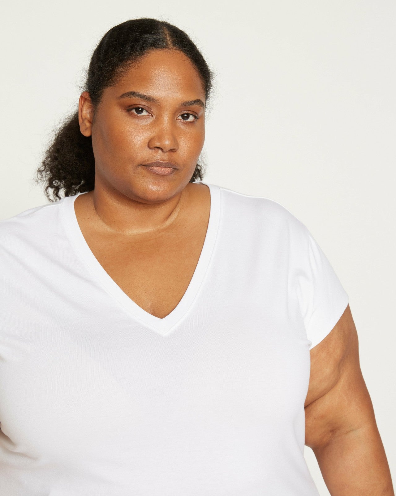 Universal Standard Ashley V Neck Cap Sleeve Tee - White