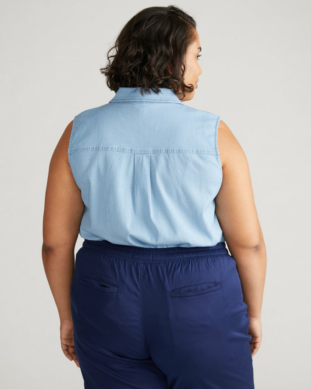 Universal Standard Perfect Tencel Chambray Sleeveless Shirt - Morning Blue