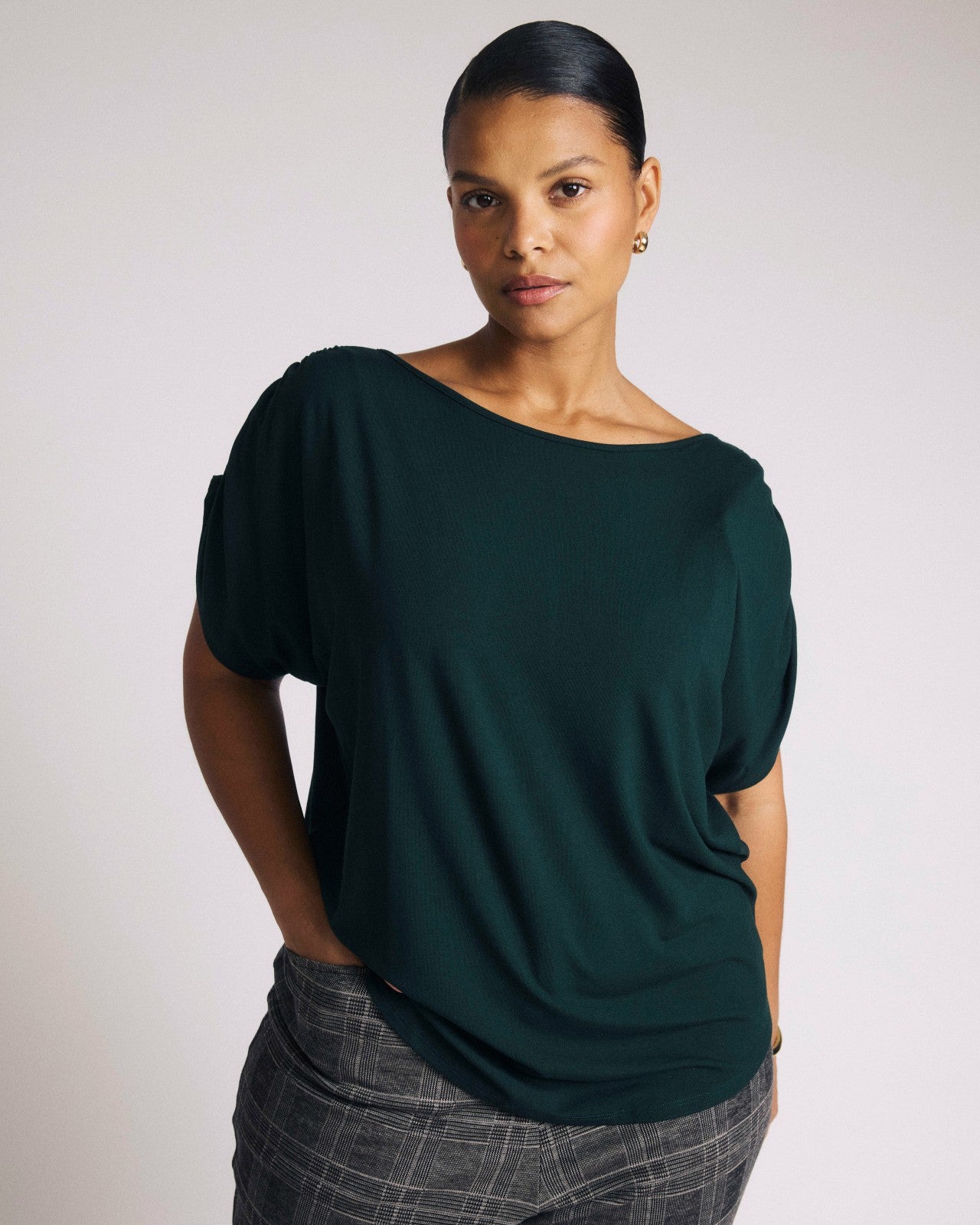 Universal Standard Helena Divine Jersey Gathered Tee - Forest Green