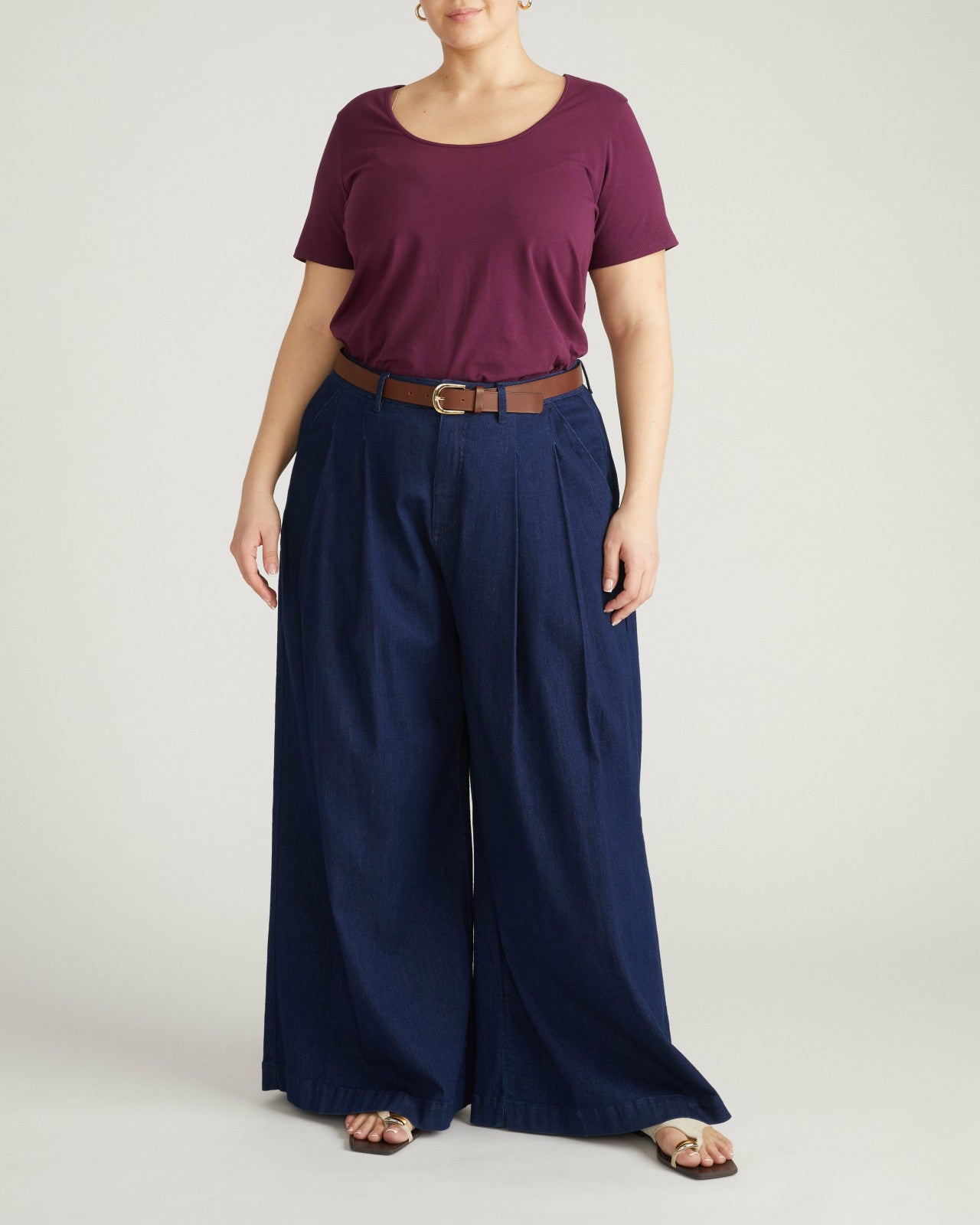 Universal Standard Scoop Neck Tee - Gamay