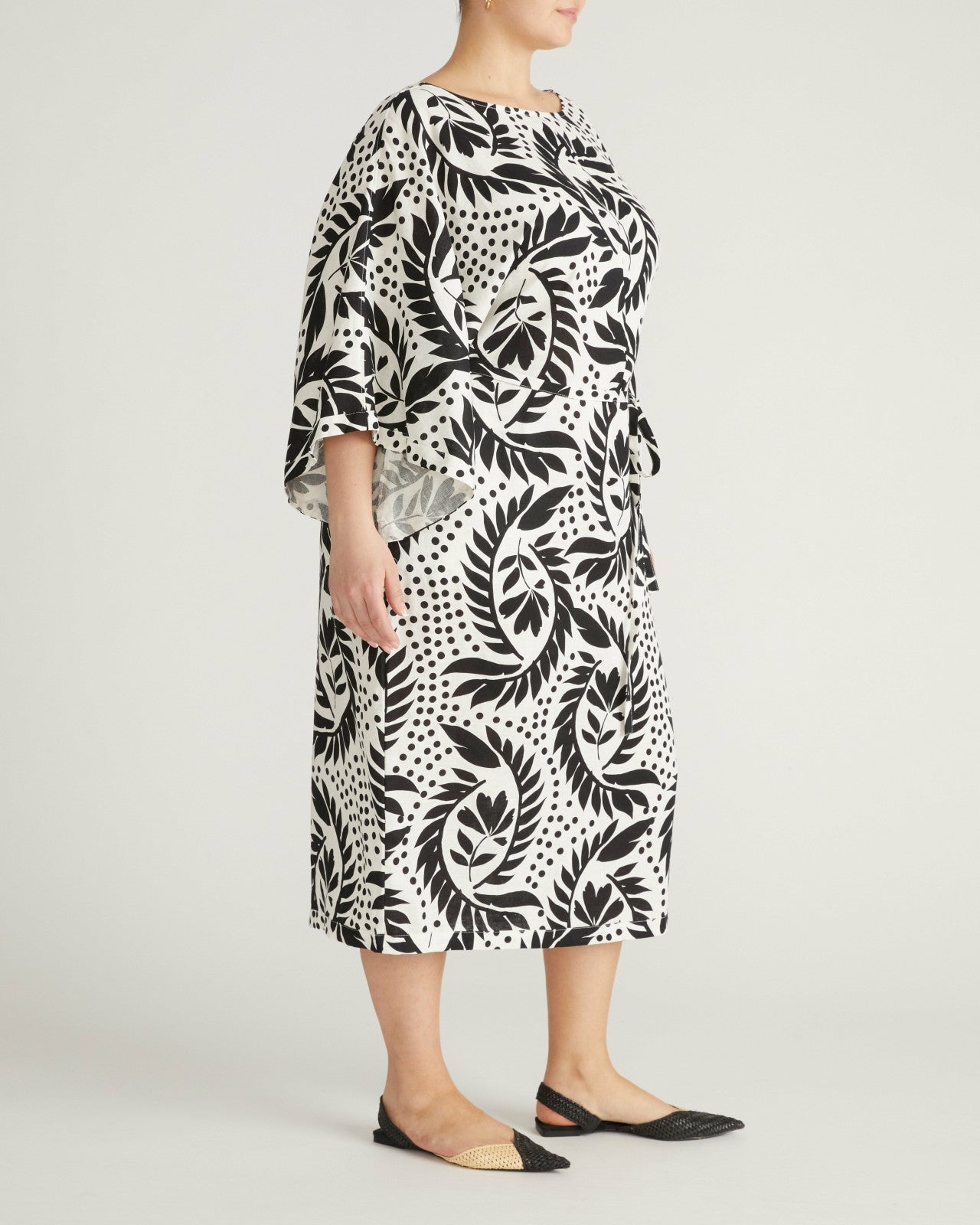 Universal Standard Lio Linen Blend Dress - Vine Print