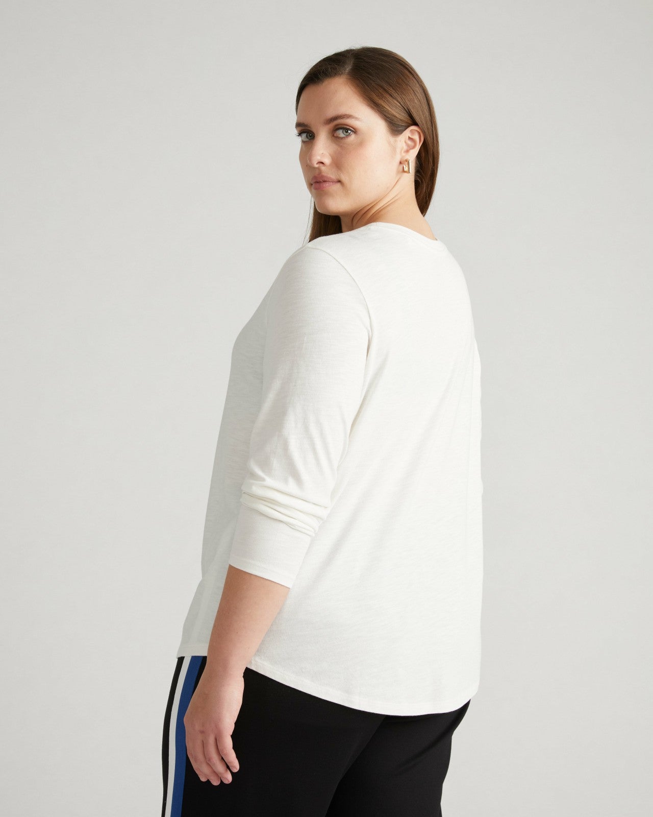 Universal Standard Light-As-Air Long Sleeve Crew Neck Tee - Vapor