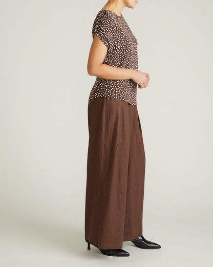 Universal Standard Helena Divine Jersey Gathered Tee - Brown/White Dot Print