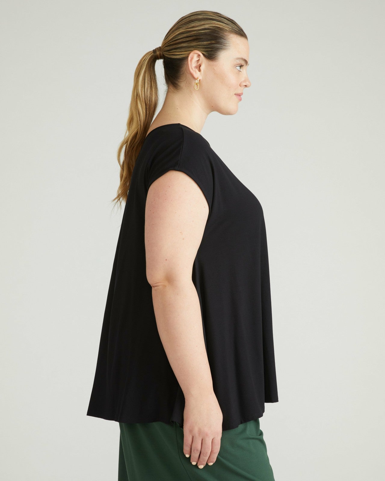 Universal Standard Heatwave Divine Jersey Flared Top - Black