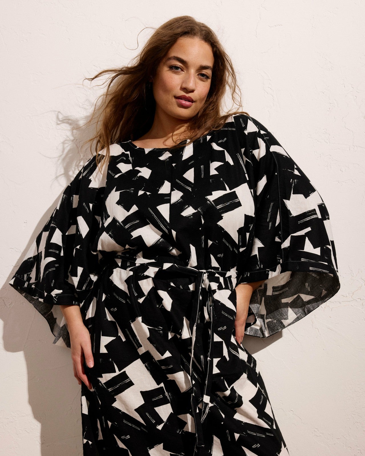 Universal Standard Lio Linen Blend Dress - Santiago Print