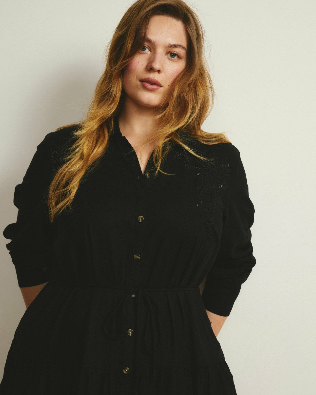 Universal Standard Alix Embroidered Linen Blend Shirtdress - Black