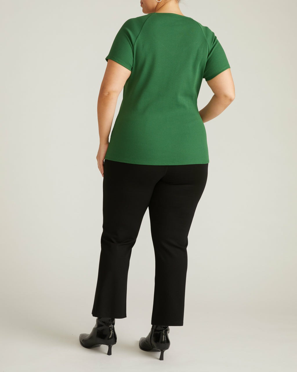 Universal Standard Carey Ribbed Sweetheart Tee - Green Park