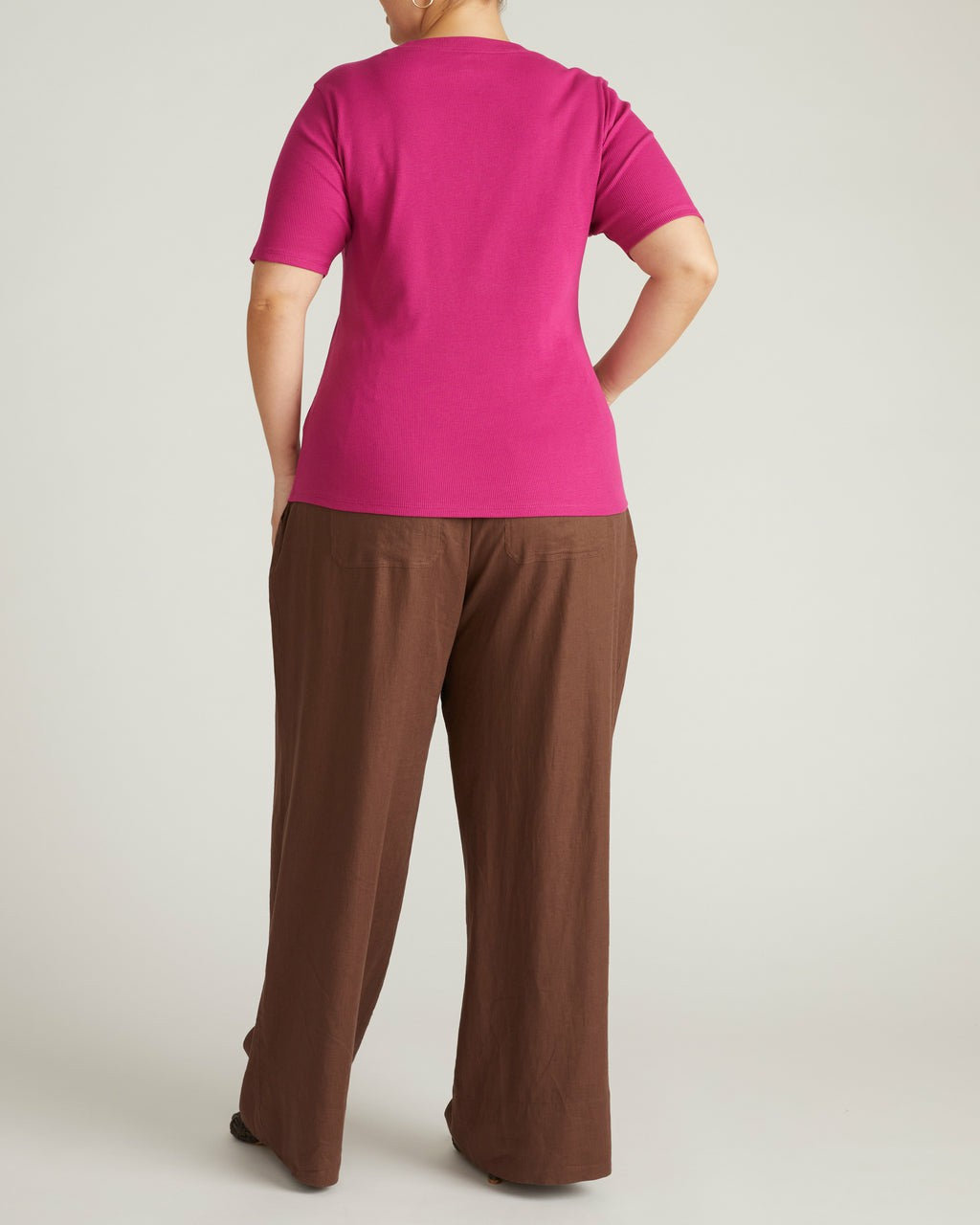 Universal Standard Classic Ribbed Tee - Hyper Pink