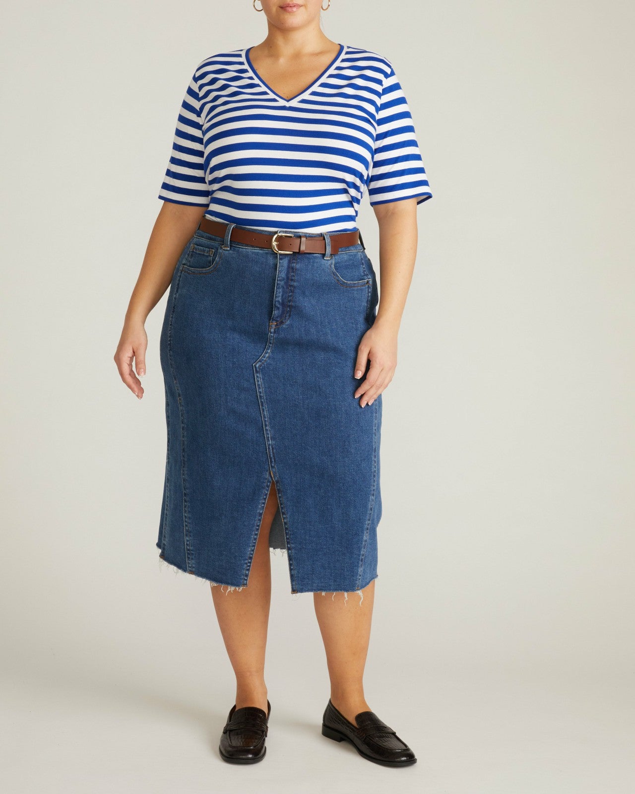 Universal Standard Maia Stovepipe Sleeve V Neck Tee - Hammersmith Blue/White Stripe