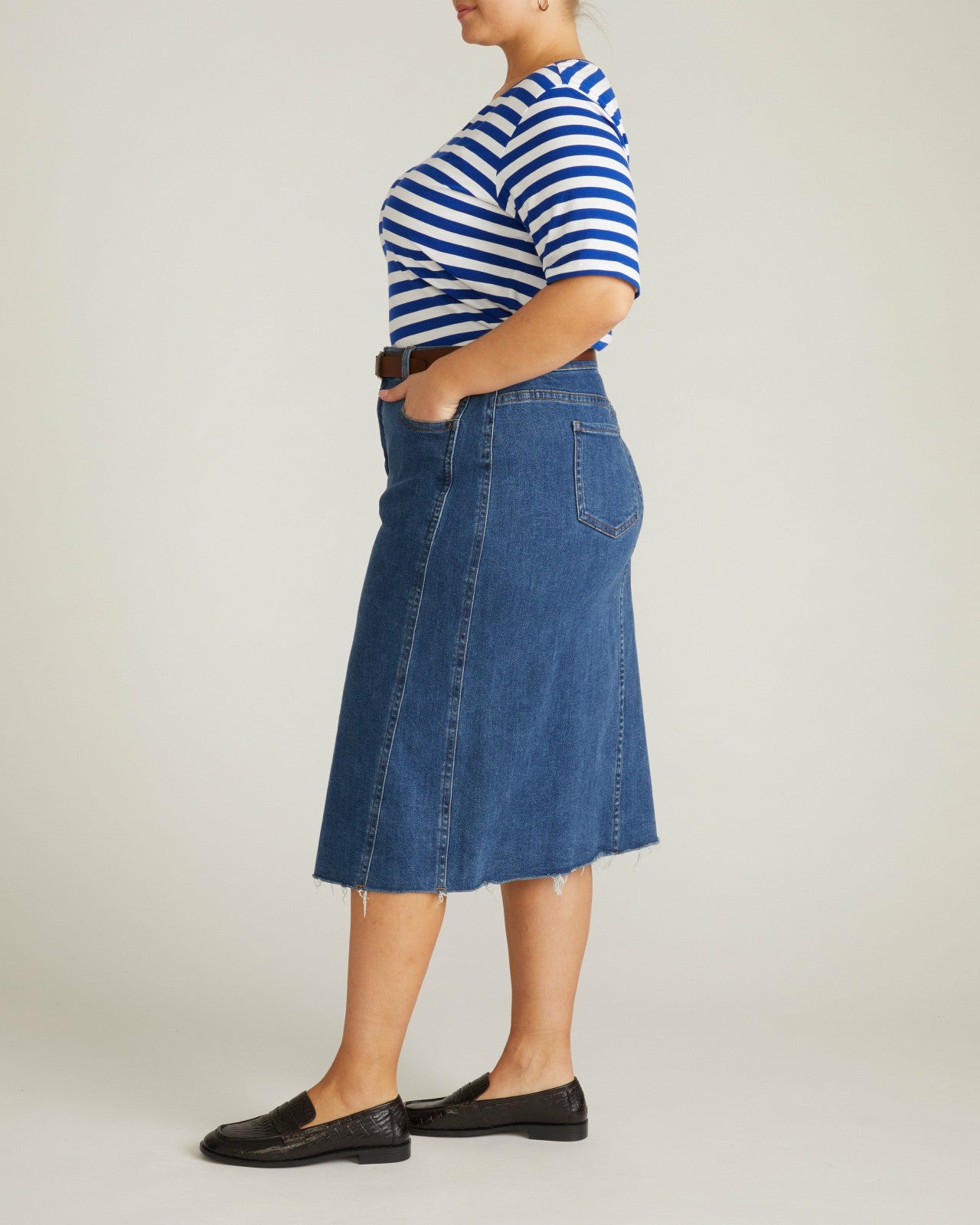 Universal Standard Maia Stovepipe Sleeve V Neck Tee - Hammersmith Blue/White Stripe