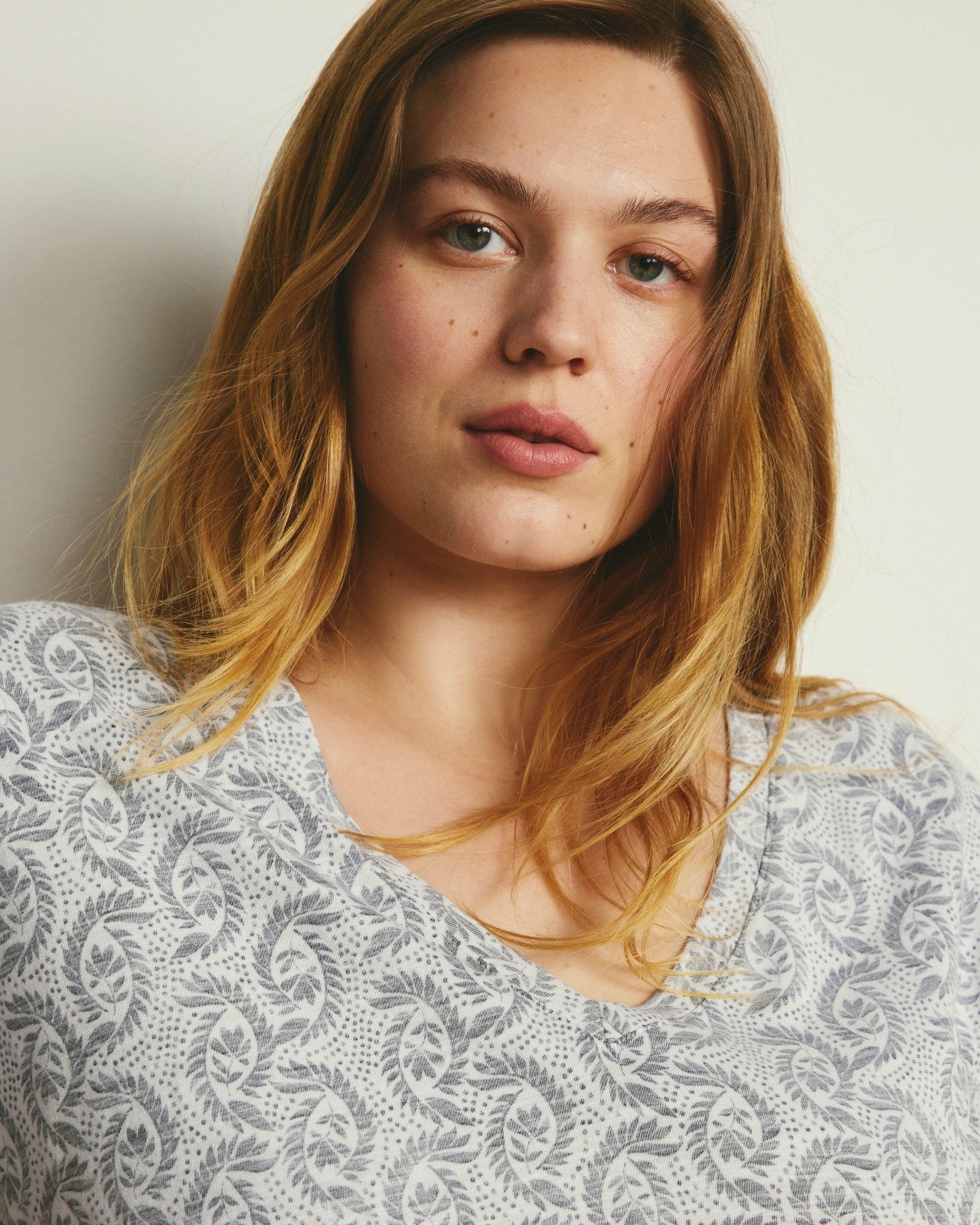 Universal Standard Light-As-Air V Rex - Faded Print