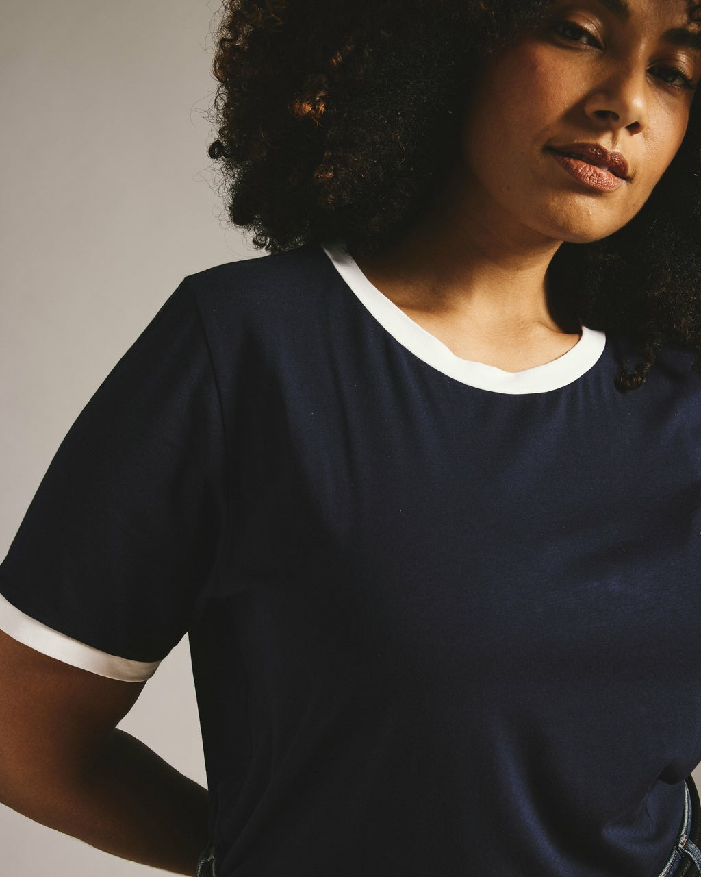 Universal Standard Tee Rex - Navy/White Trim