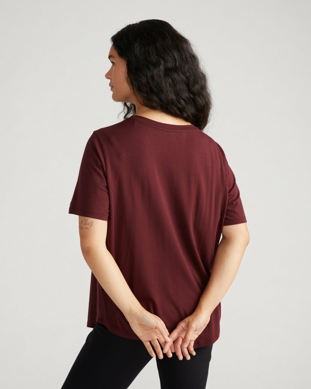 Universal Standard Tee Rex - Black Cherry