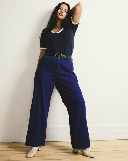 Universal Standard V Rex - Navy/White Trim