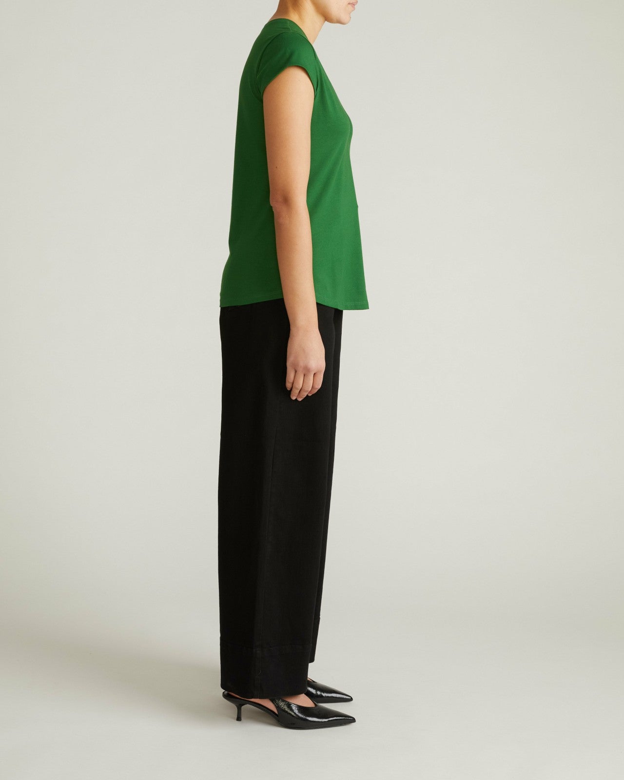 Universal Standard Ashley V Neck Cap Sleeve Tee - Green Park