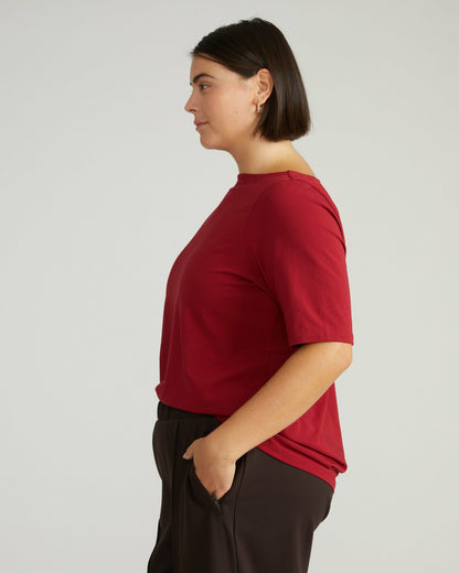 Universal Standard Bella Boatneck Tee - Garnet
