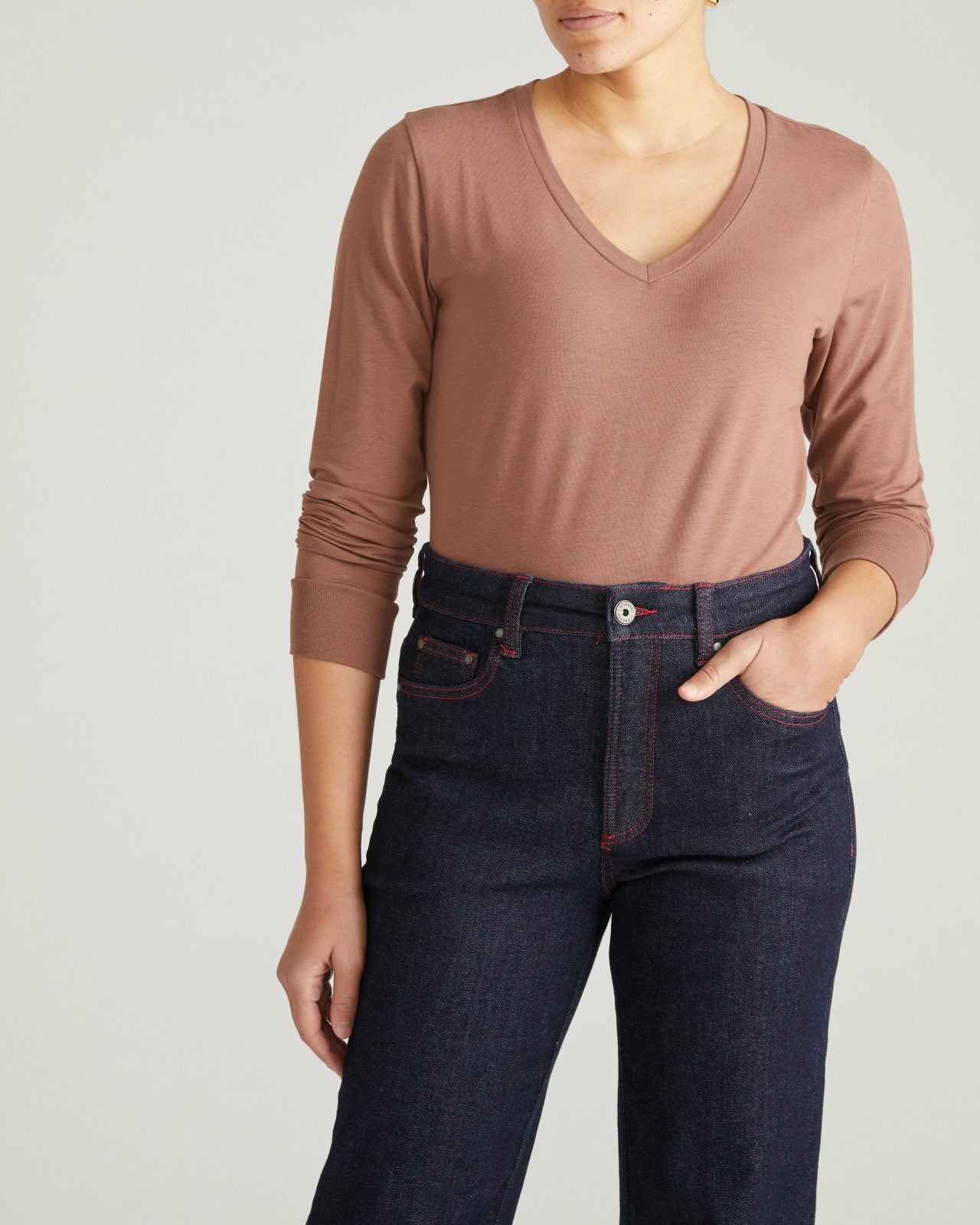 Universal Standard Long Sleeve V Rex - Allspice