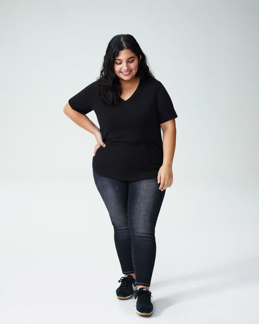 Universal Standard Petite V Rex - Black
